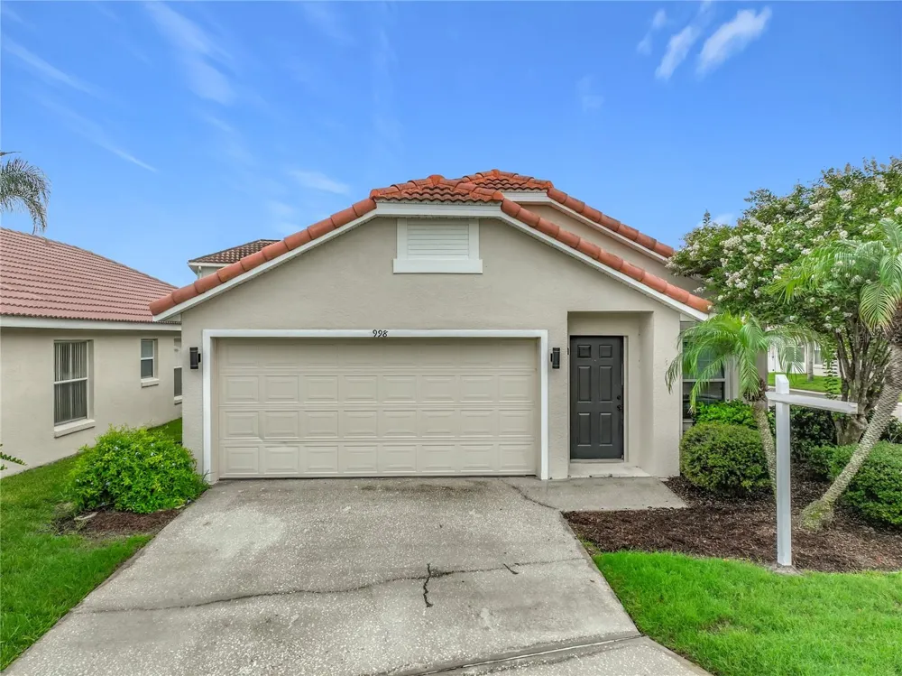 998 WHITE SPRINGS LANE Winter Springs, FL 32708