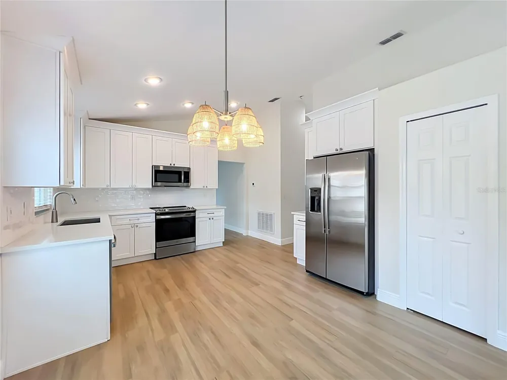 998 WHITE SPRINGS LANE Winter Springs, FL 32708