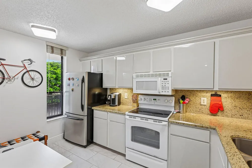 5718 Coral Lake Drive #206 Margate, FL 33063