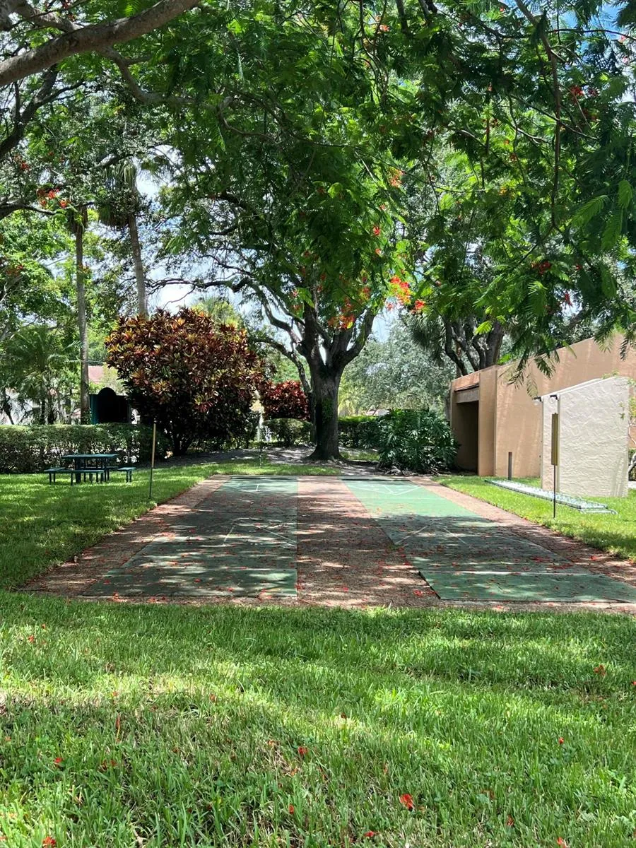5718 Coral Lake Drive #206 Margate, FL 33063