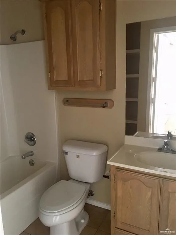 2503 Salvatierra Avenue #10 Edinburg, TX 78541