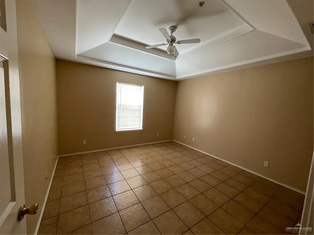 2503 Salvatierra Avenue #10 Edinburg, TX 78541