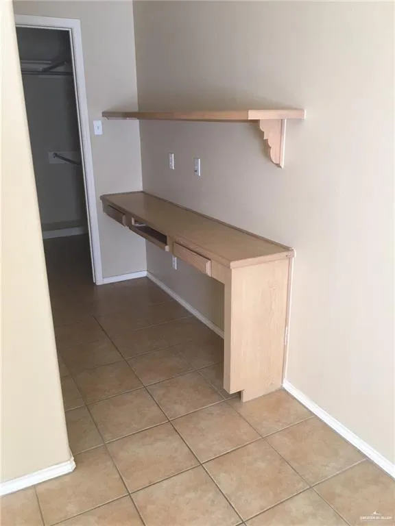 2503 Salvatierra Avenue #10 Edinburg, TX 78541