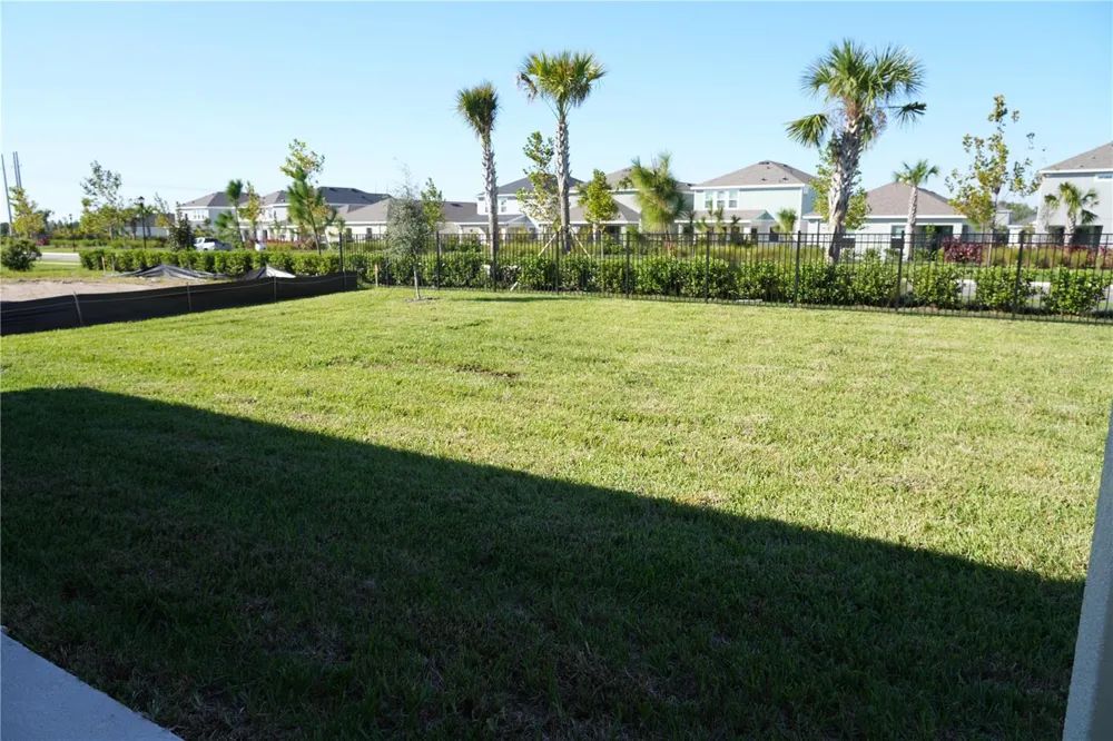 5450 WAYFARER AVENUE Apollo Beach, FL 33572
