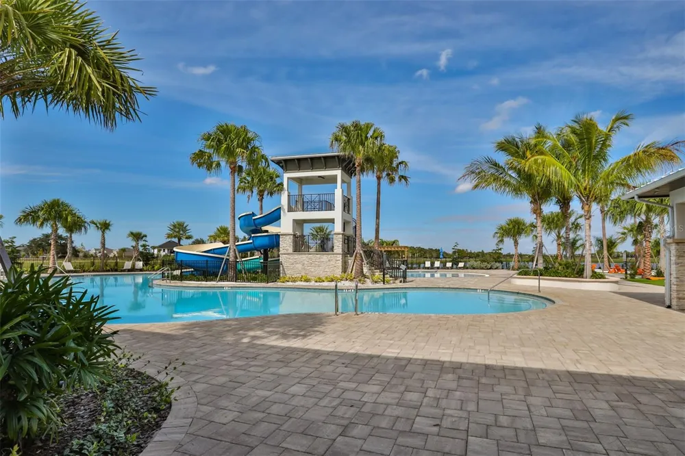 5450 WAYFARER AVENUE Apollo Beach, FL 33572