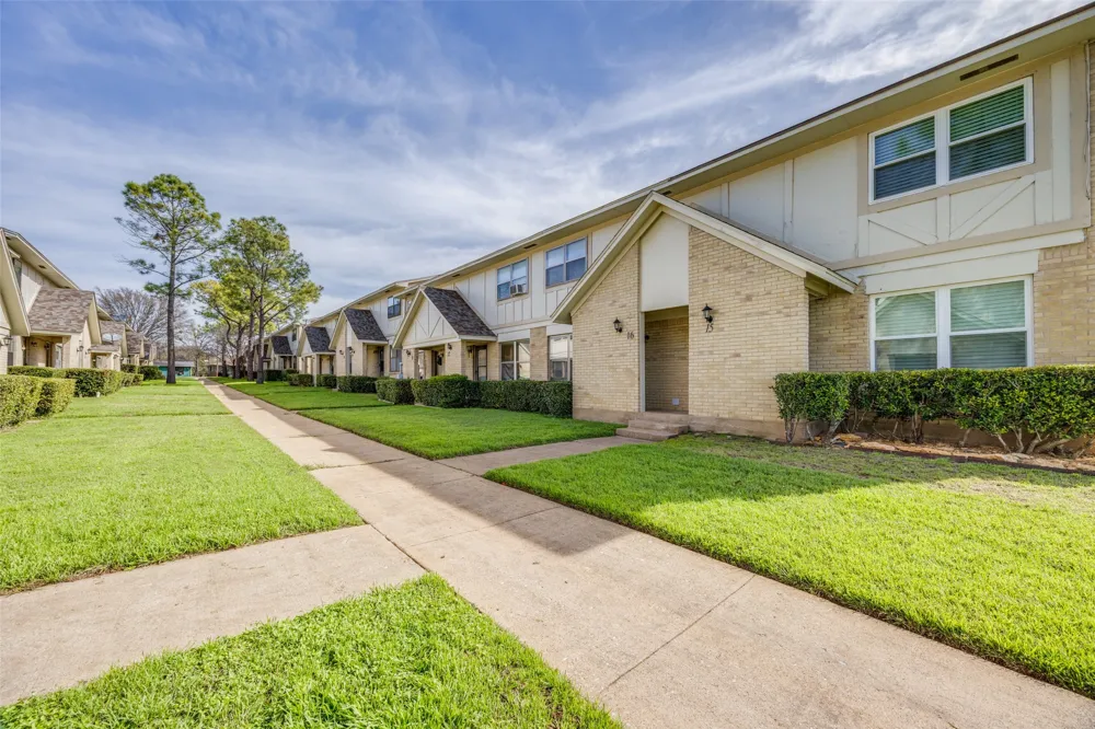 1905 W Morton Street #16 Denison, TX 75020