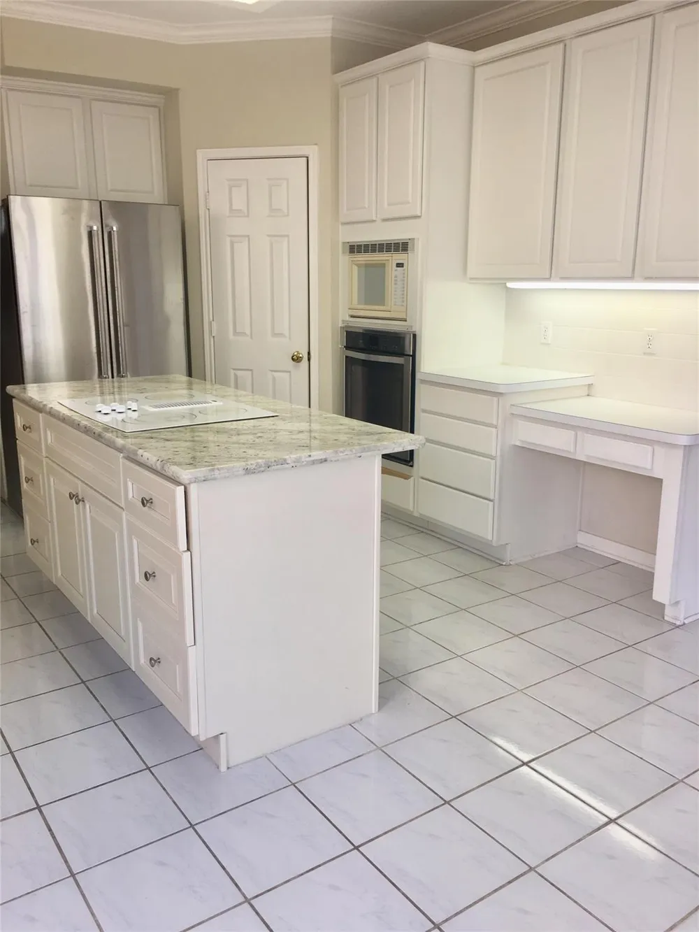 4804 Linden Street Bellaire, TX 77401