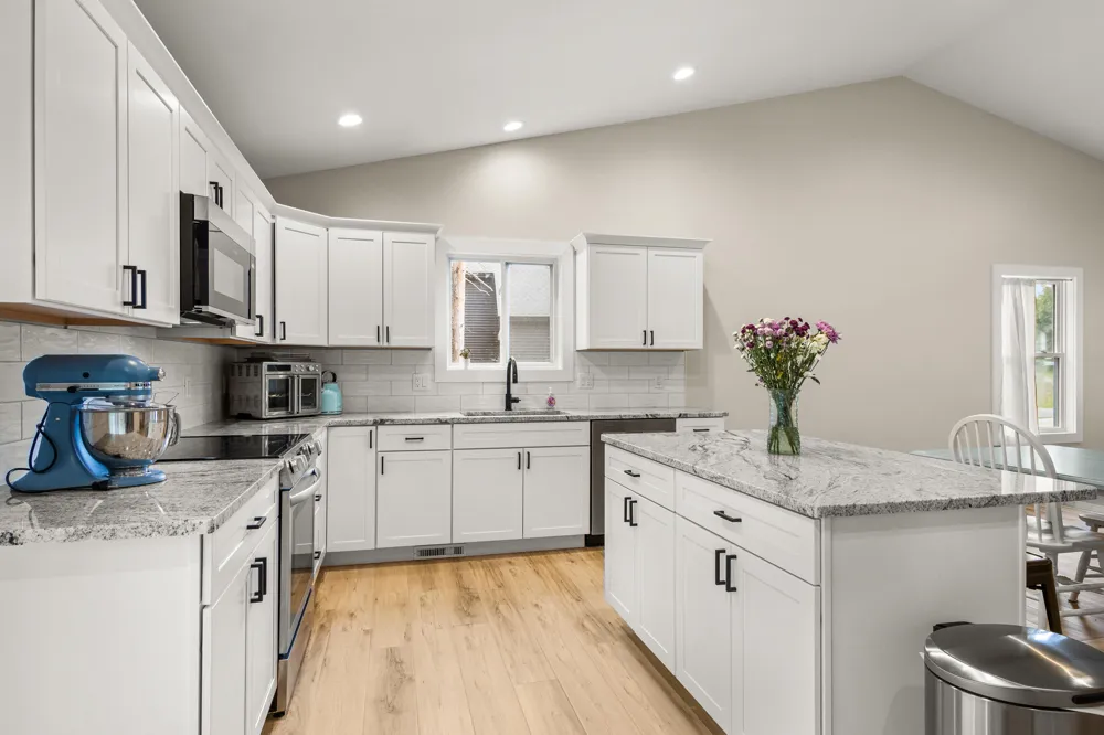 1132 Farmington Drive Traverse City, MI 49696