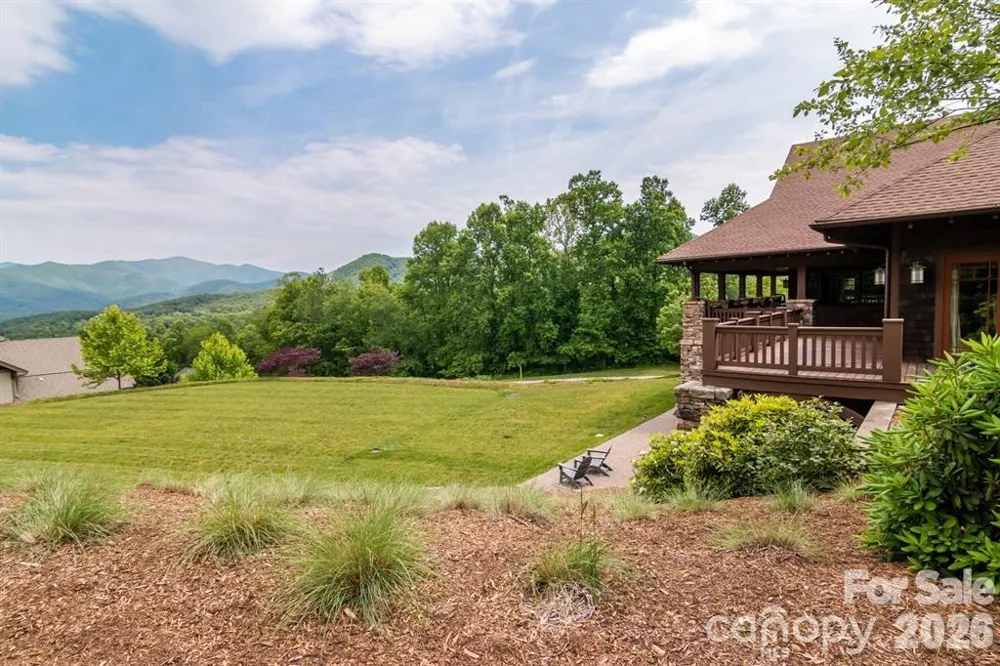 35 Cottage Settings Lane Black Mountain, NC 28711