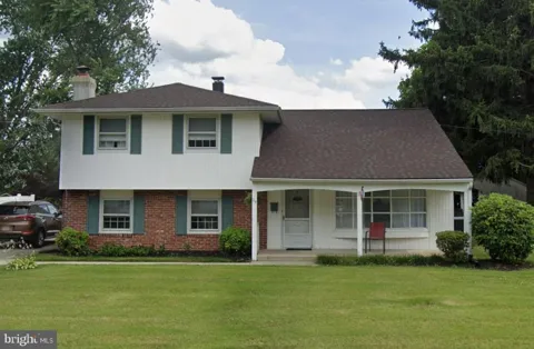 25 FAIRMOUNT DRIVE