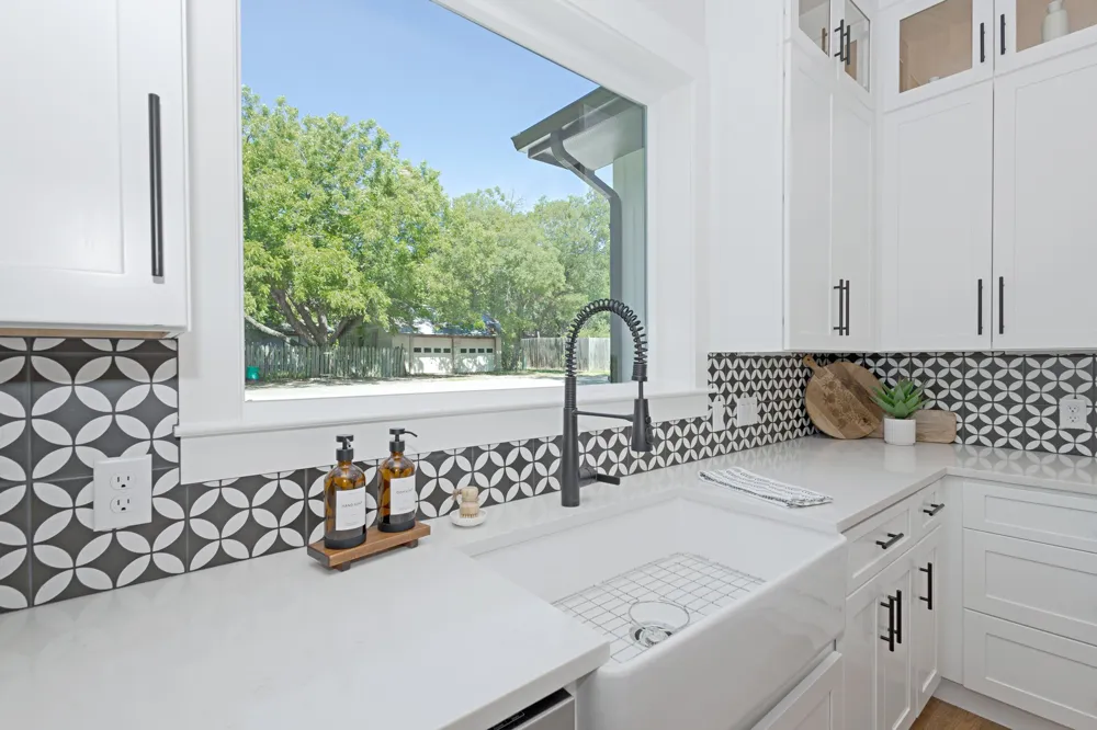 418 W 4th Street Justin, TX 76247