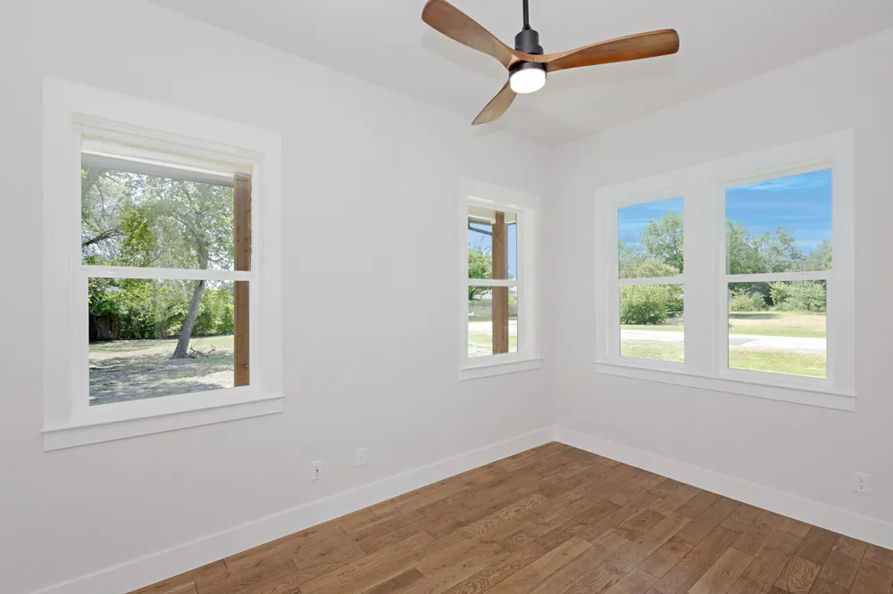 418 W 4th Street Justin, TX 76247