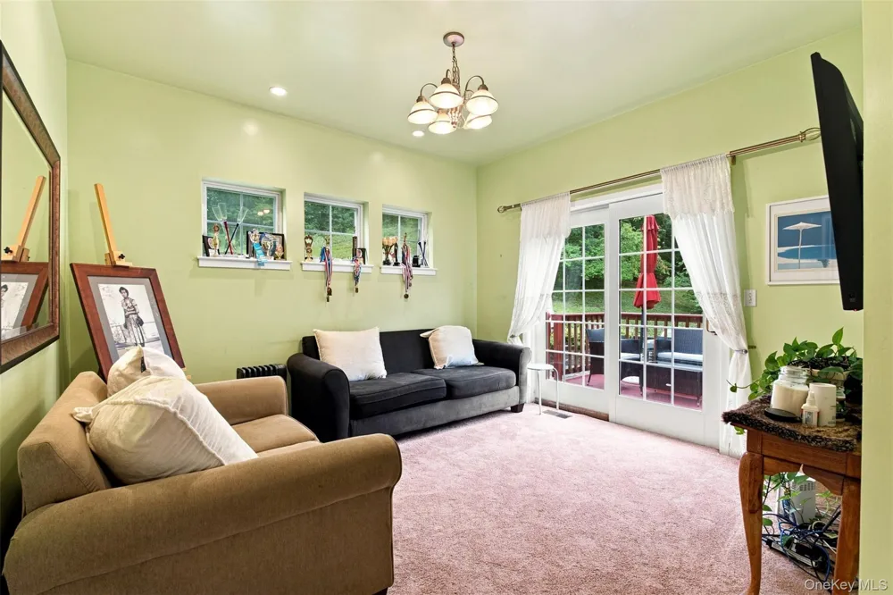 12 Greenwood Drive Newburgh, NY 12550