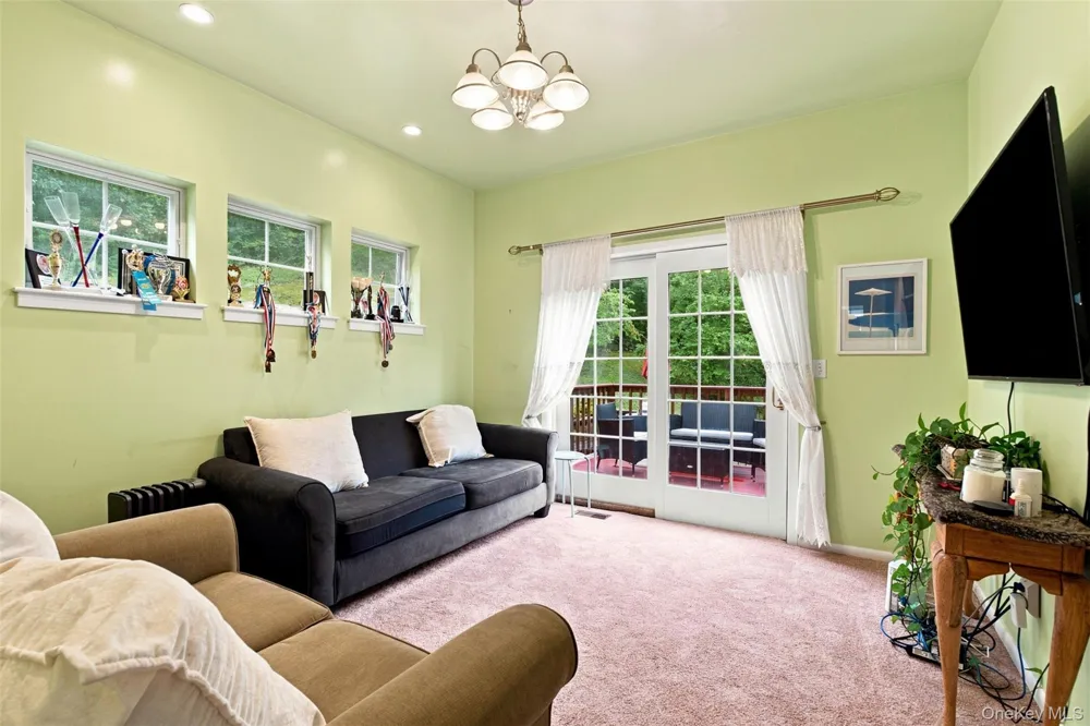 12 Greenwood Drive Newburgh, NY 12550