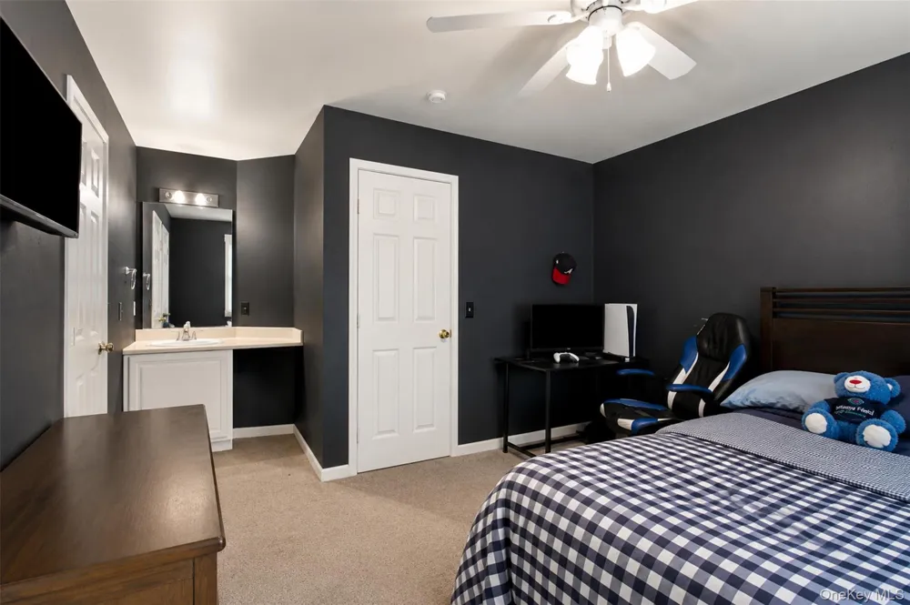 12 Greenwood Drive Newburgh, NY 12550