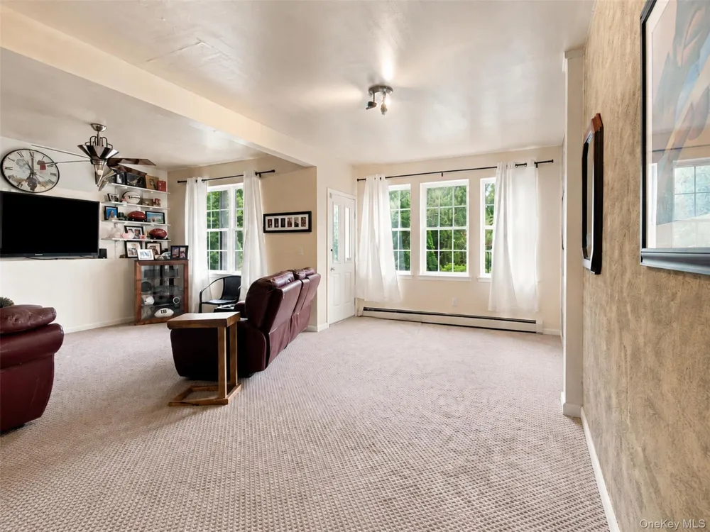 12 Greenwood Drive Newburgh, NY 12550
