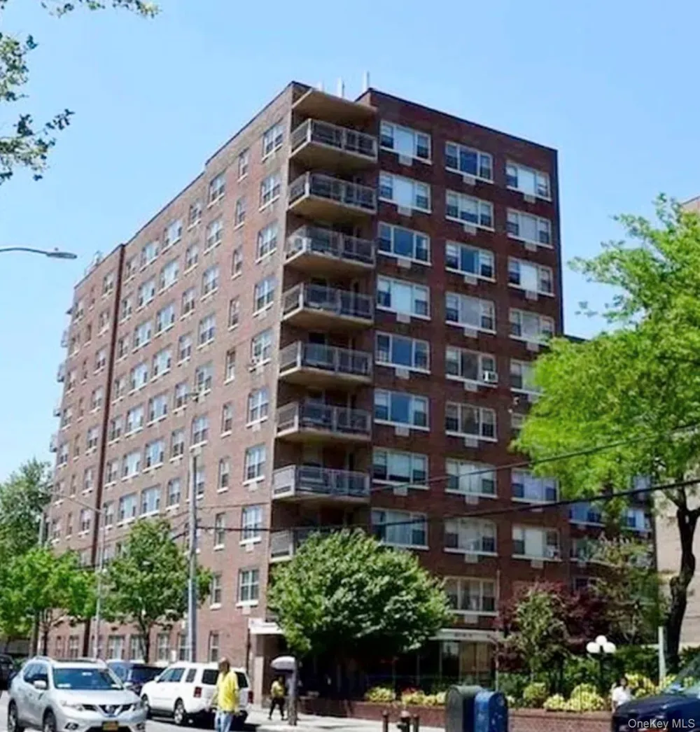 8111 45th Avenue #5C Elmhurst, NY 11373