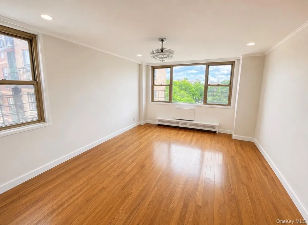 8111 45th Avenue #5C Elmhurst, NY 11373