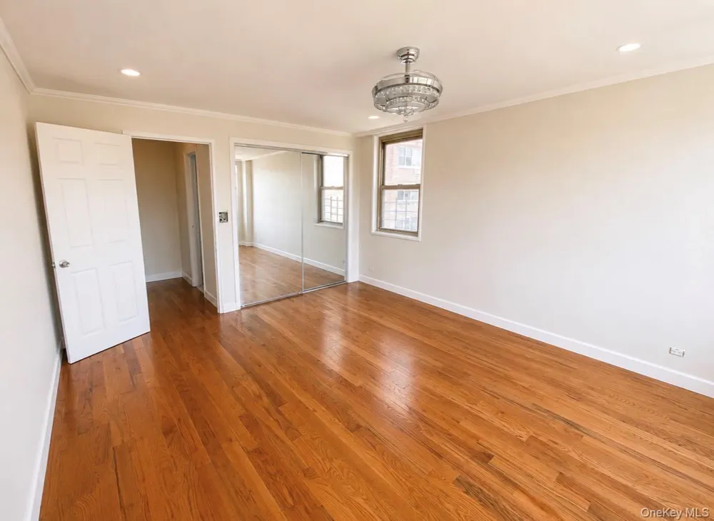 8111 45th Avenue #5C Elmhurst, NY 11373