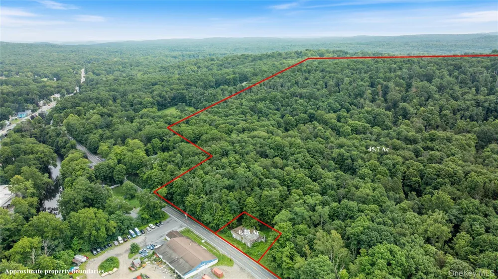 46 South Avenue Pleasant Valley, NY 12569