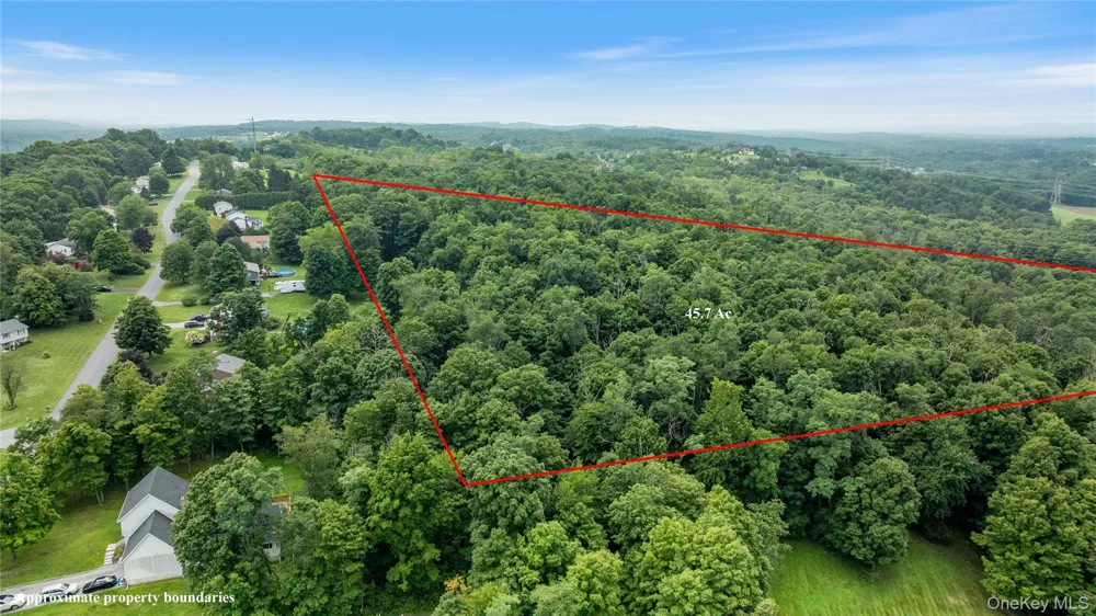 46 South Avenue Pleasant Valley, NY 12569