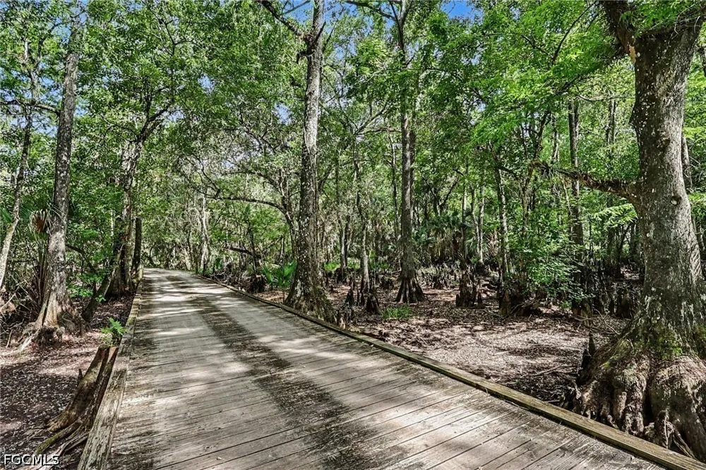 Secretariat Drive Labelle, FL 33935