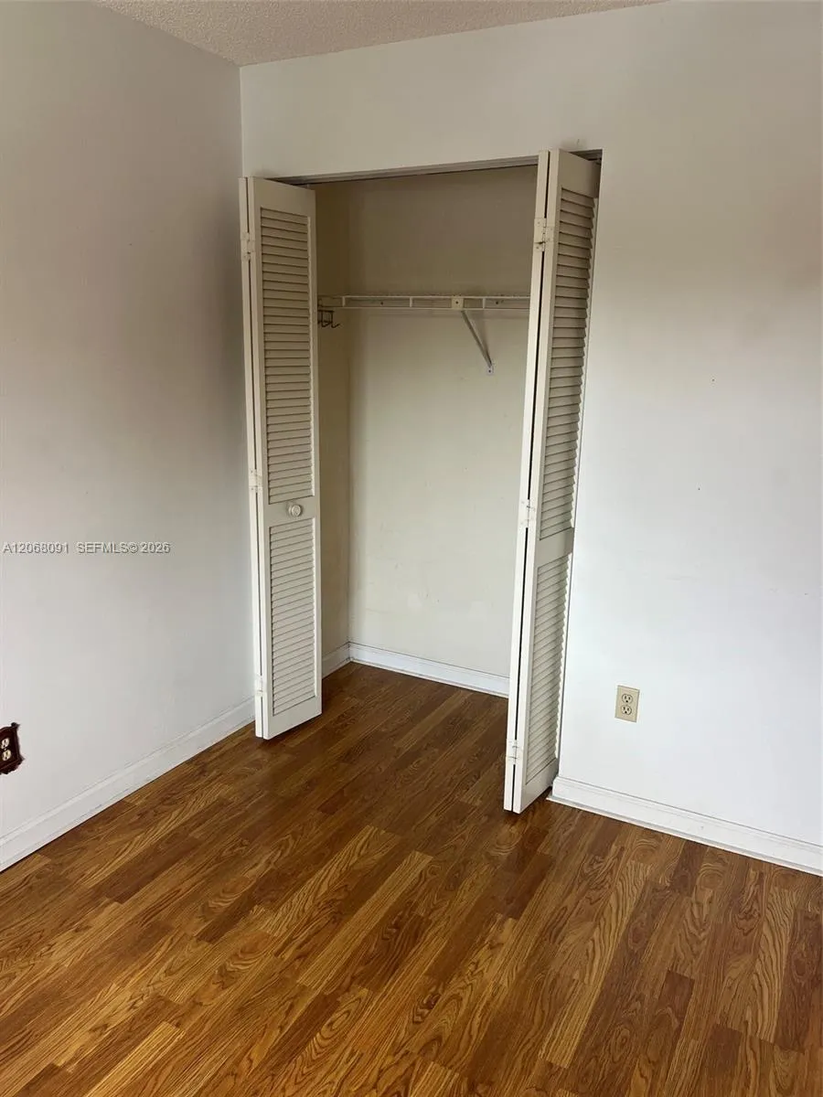463 SE 14th St #463 Dania Beach, FL 33004