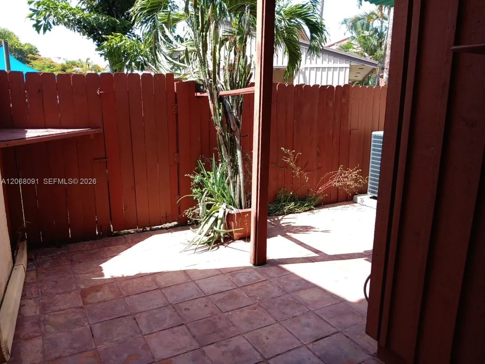 463 SE 14th St #463 Dania Beach, FL 33004