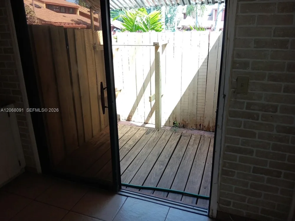 463 SE 14th St #463 Dania Beach, FL 33004