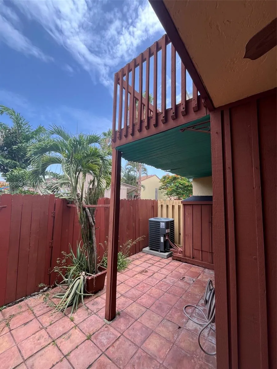 463 SE 14th St #463 Dania Beach, FL 33004