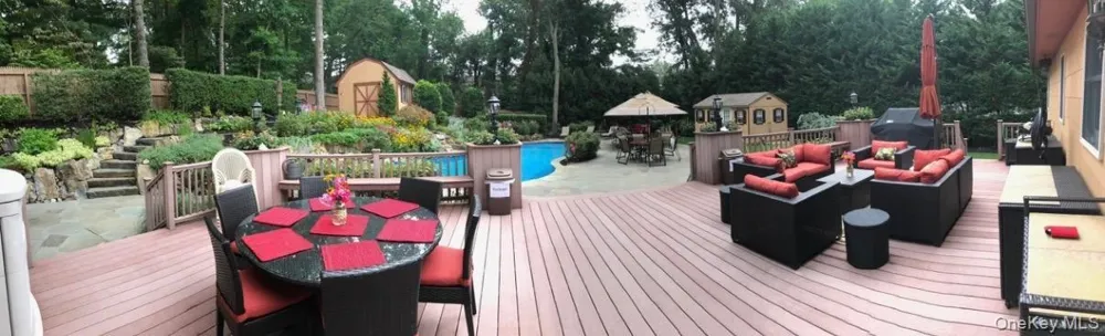 10 George Hill Road Mount Sinai, NY 11766
