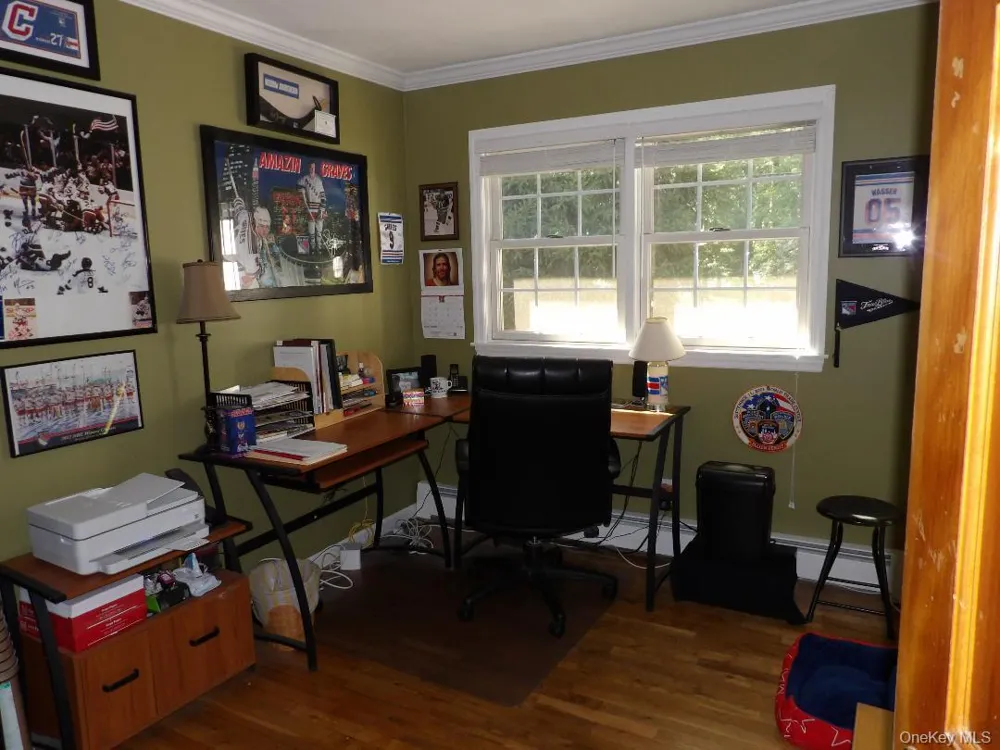 10 George Hill Road Mount Sinai, NY 11766