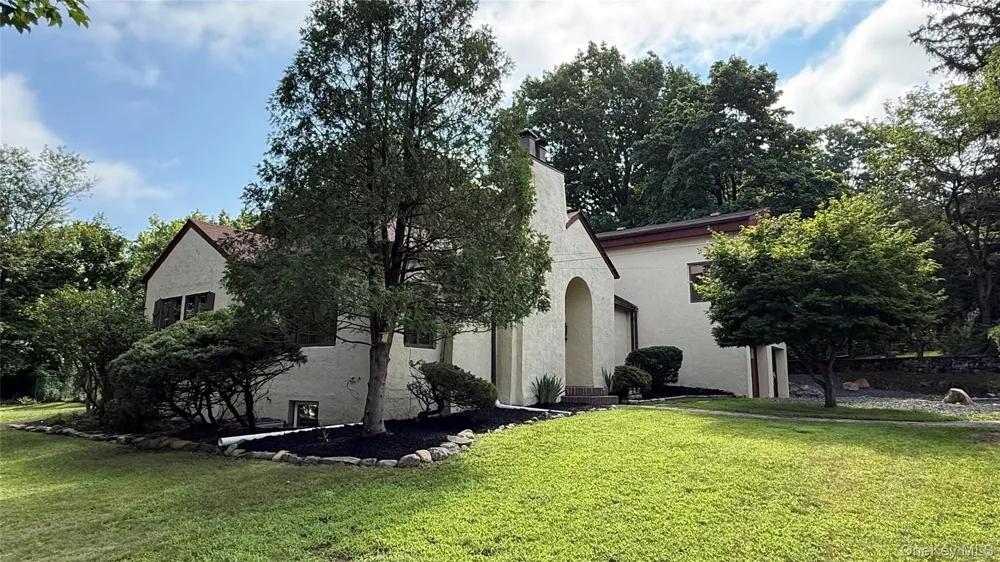 1 Sunset Drive Suffern, NY 10901