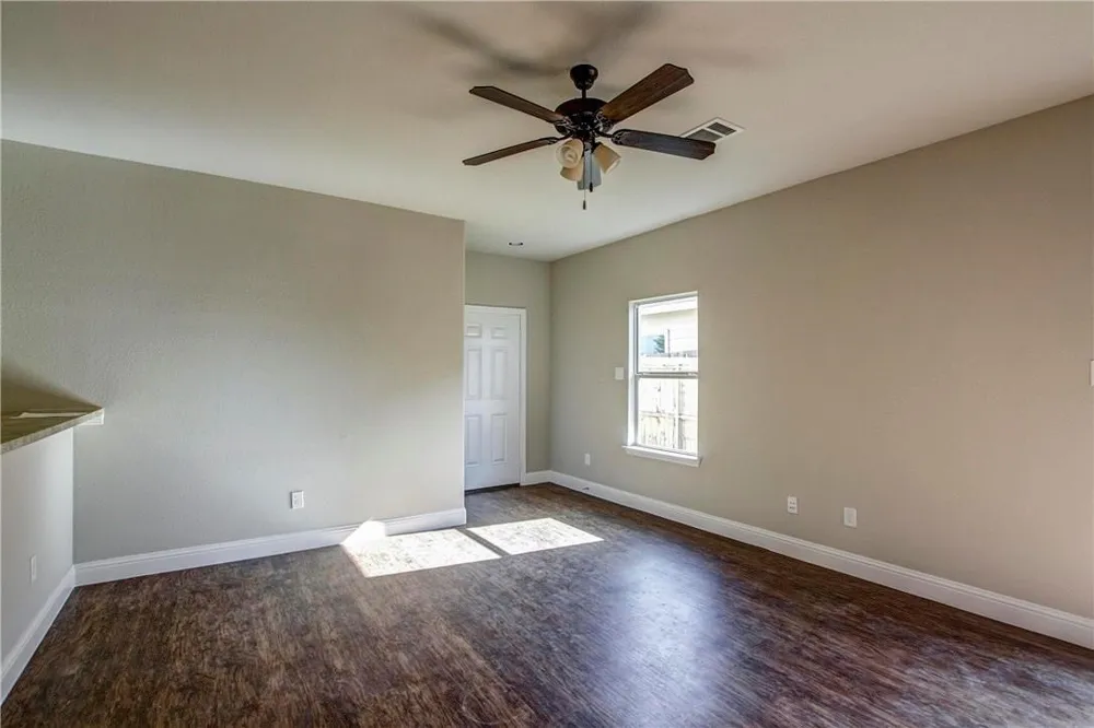 416 Canvas Court Crowley, TX 76036