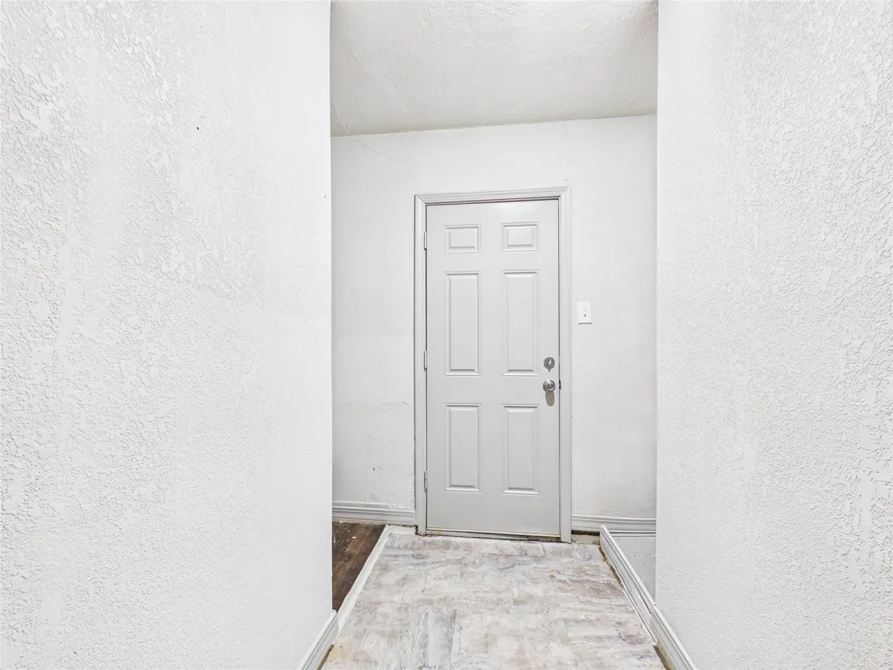 302 Sycamore Drive Hitchcock, TX 77563