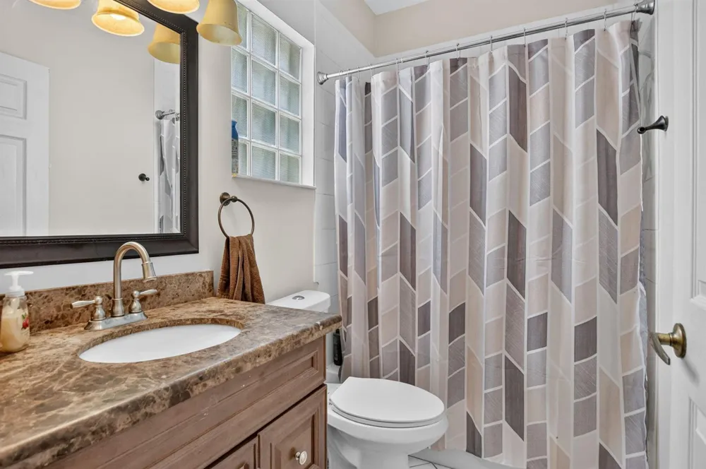 22063 ALTONA DRIVE Boca Raton, FL 33428
