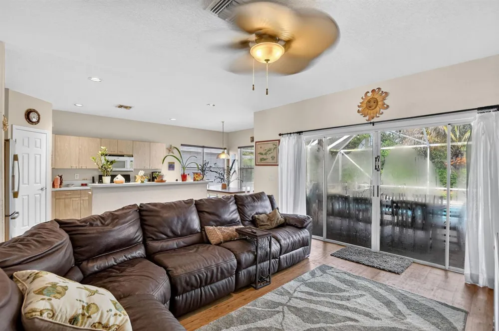 22063 ALTONA DRIVE Boca Raton, FL 33428