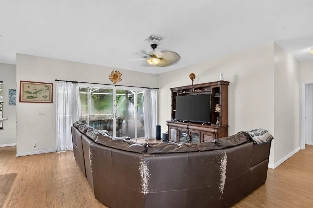 22063 ALTONA DRIVE Boca Raton, FL 33428