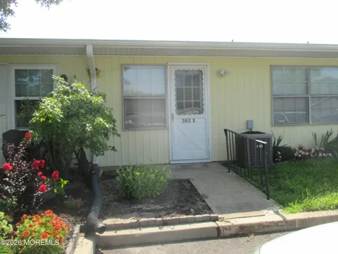 363 Chesterfield Court #363B