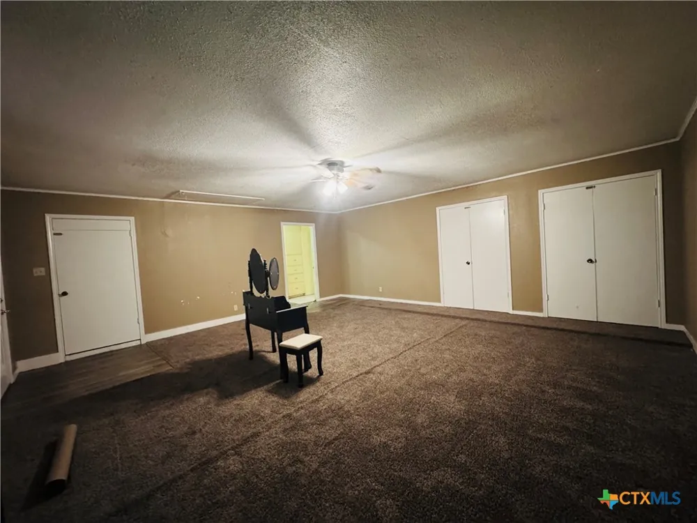 2405 Osage Road Gatesville, TX 76528