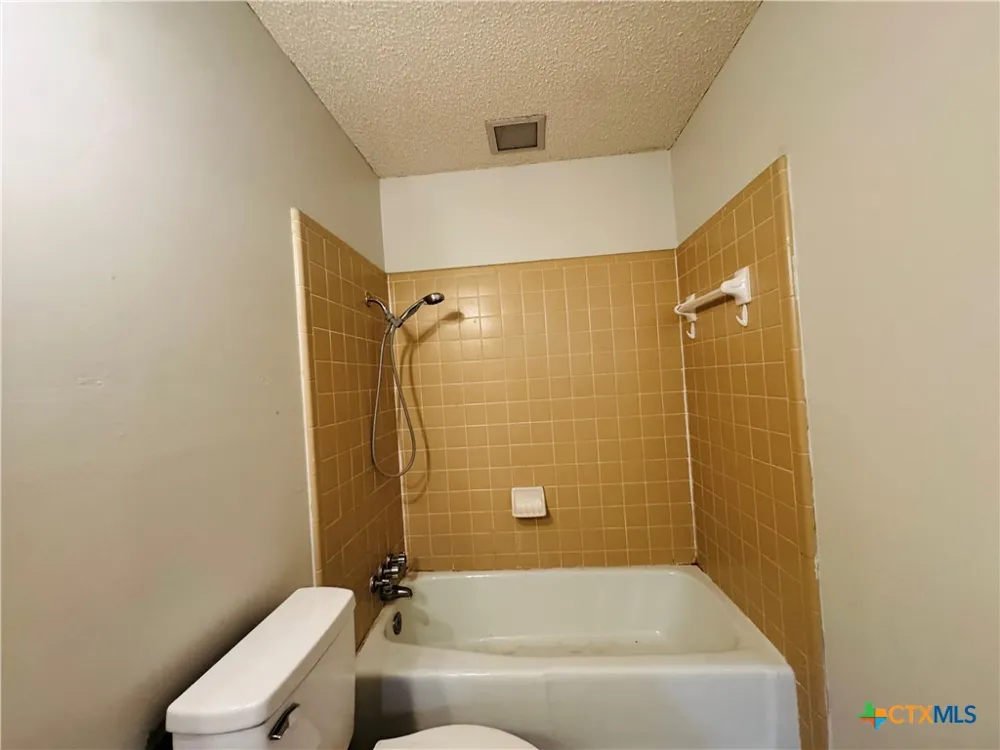 2405 Osage Road Gatesville, TX 76528