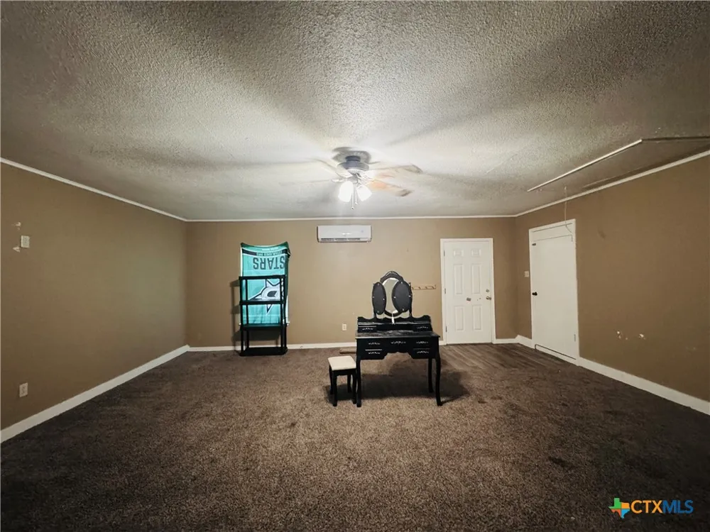 2405 Osage Road Gatesville, TX 76528