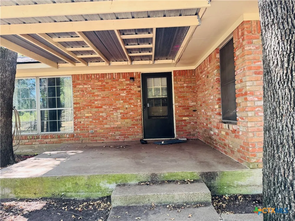 2405 Osage Road Gatesville, TX 76528