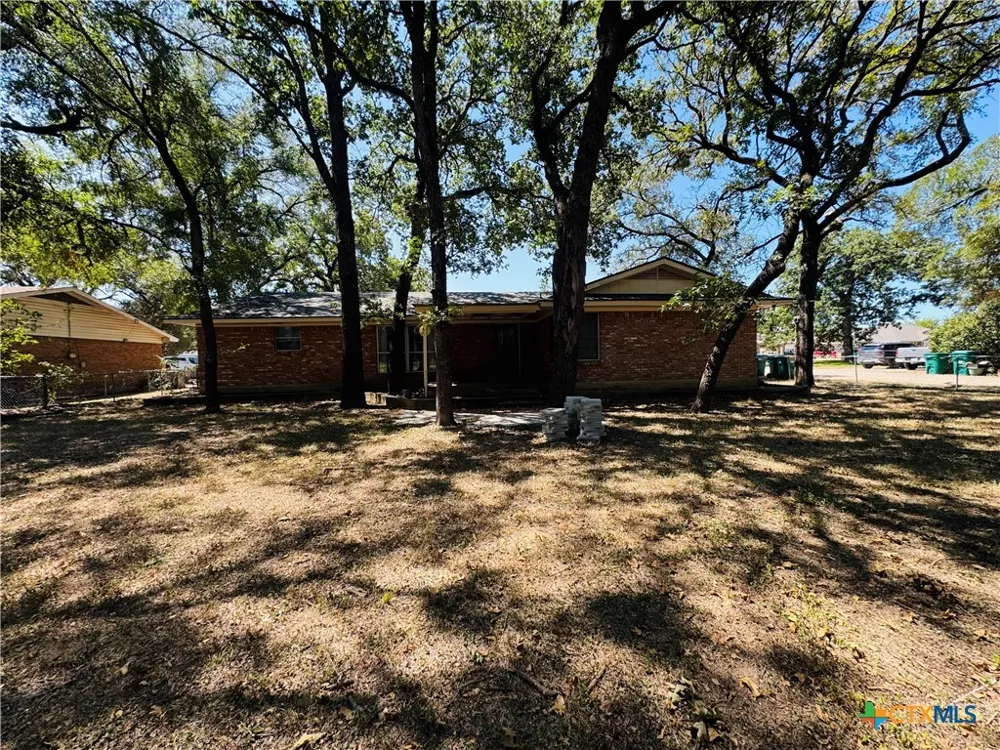 2405 Osage Road Gatesville, TX 76528