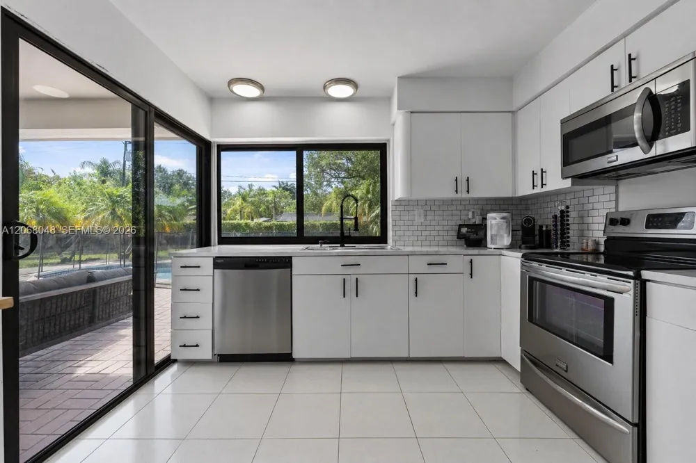 8620 SW 159th St Palmetto Bay, FL 33157