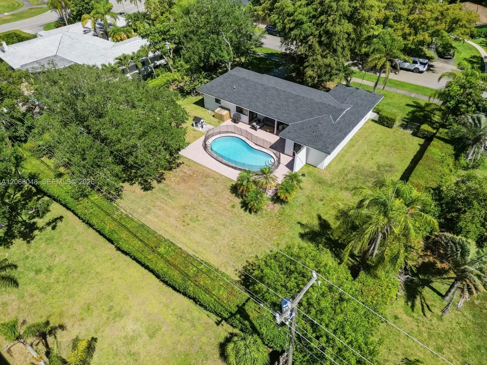 8620 SW 159th St Palmetto Bay, FL 33157