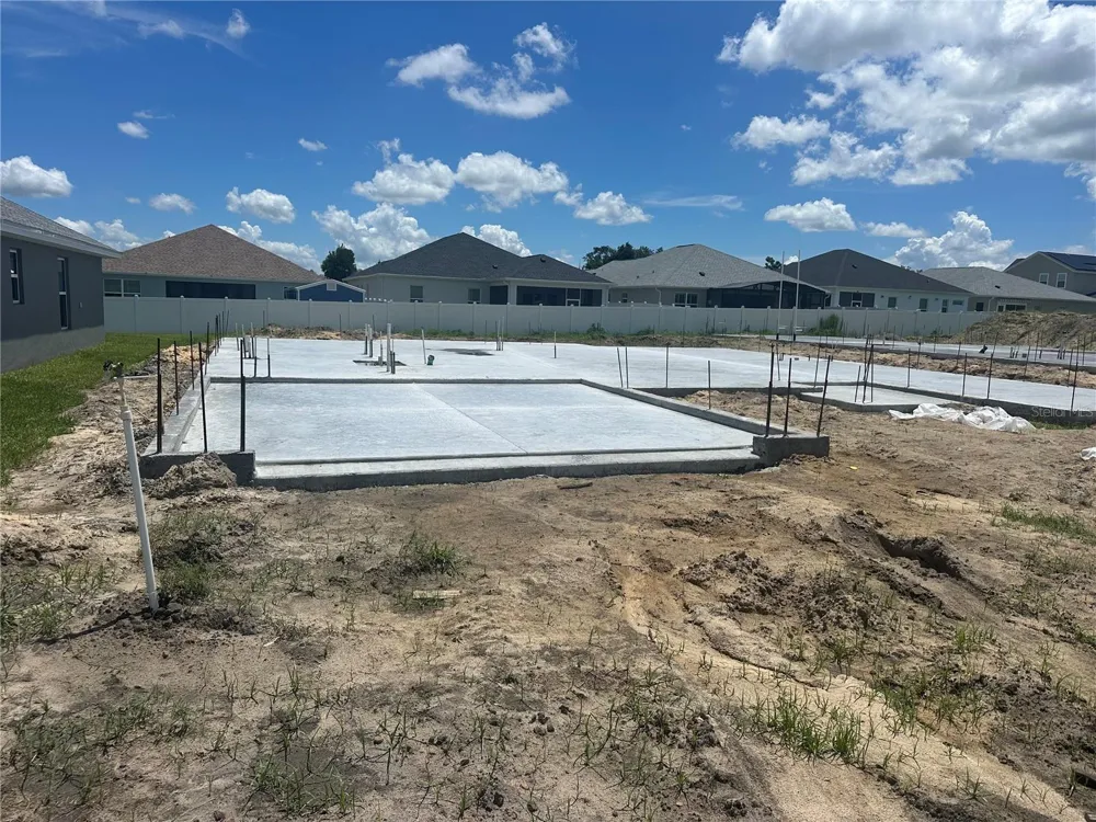 12601 NE 48TH STREET Oxford, FL 34484