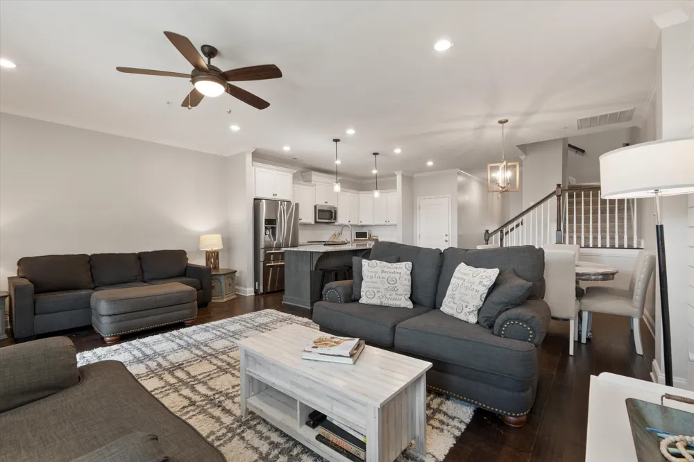 3037 Sassafras Ln Thompsons Station, TN 37179