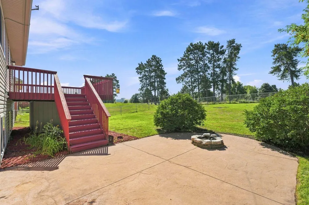 14290 183rd Avenue NW Elk River, MN 55330