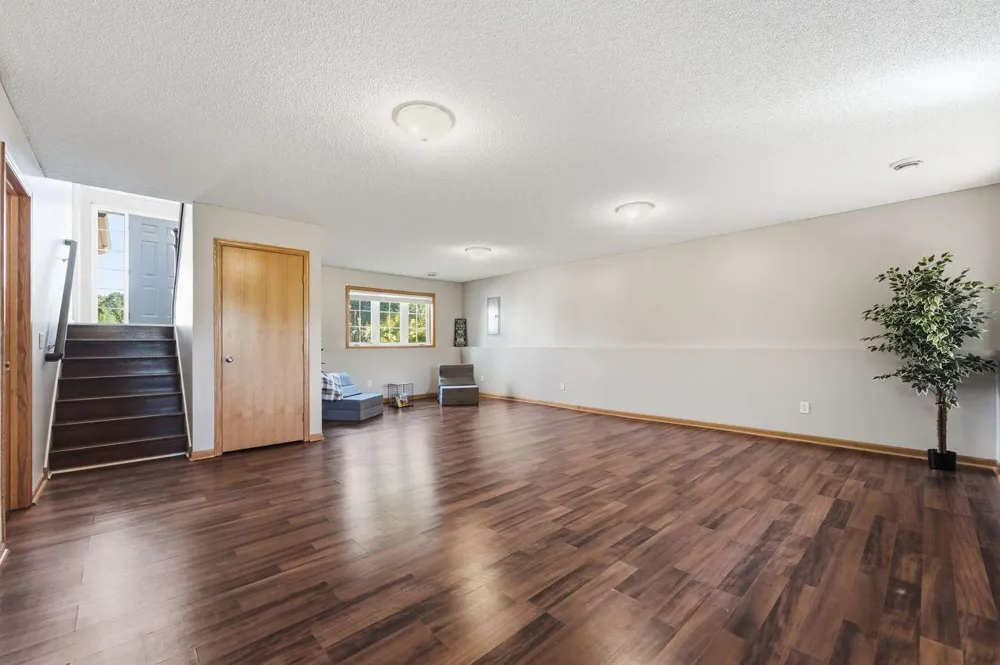 14290 183rd Avenue NW Elk River, MN 55330